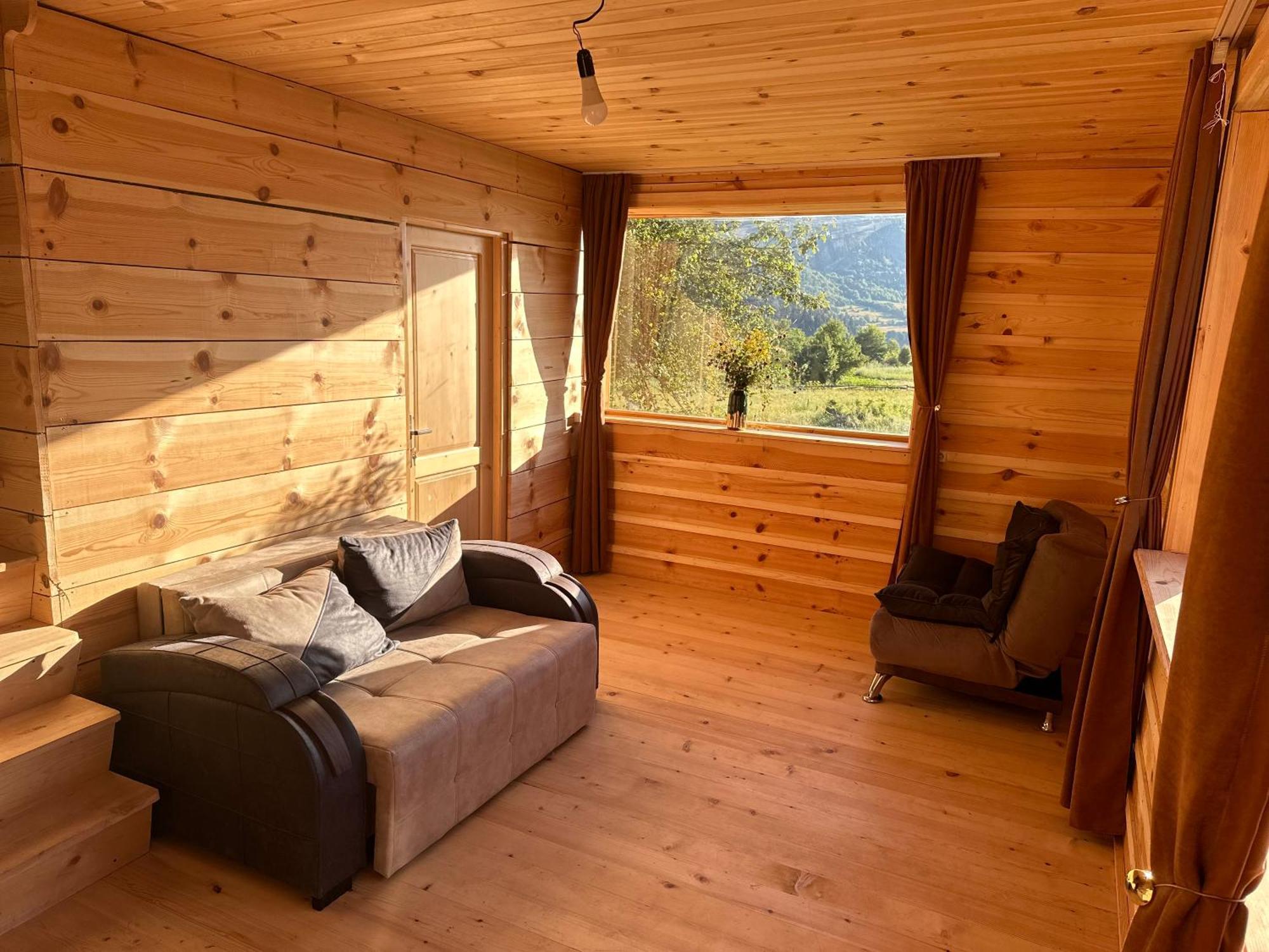 Ecohouse Svaneti Местія Екстер'єр фото
