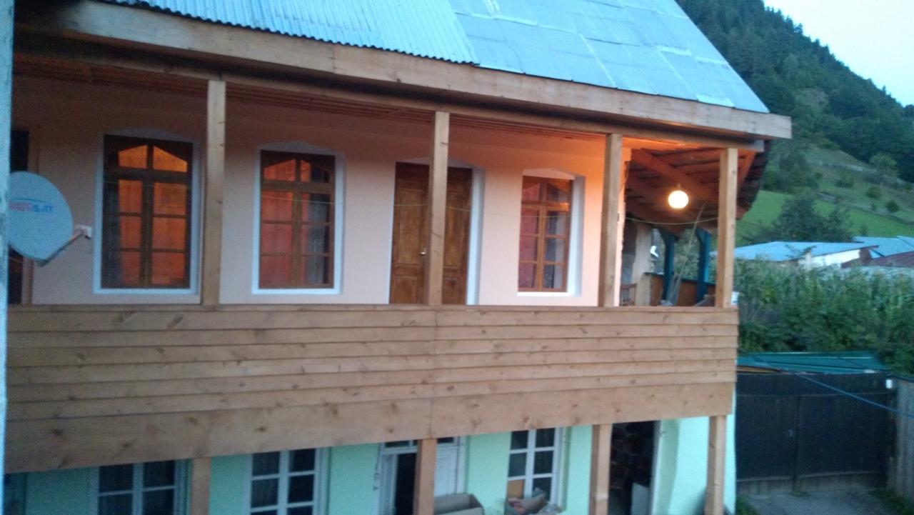 Ecohouse Svaneti Местія Екстер'єр фото