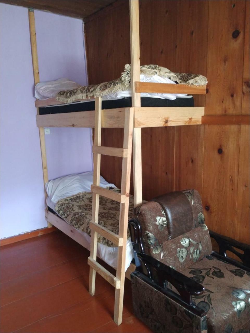 Ecohouse Svaneti Местія Екстер'єр фото